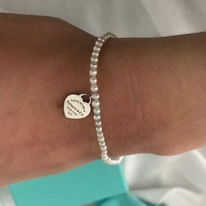 TIFFANY & CO. RETURN TO TIFFANY MINI HEART PEARLS